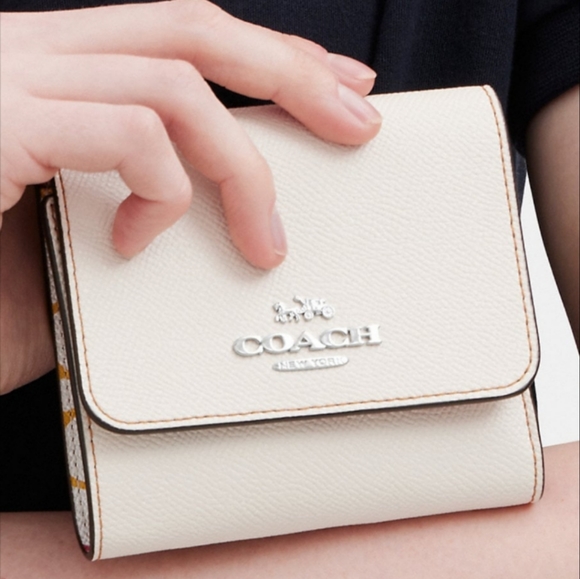 Coach Trifold Wallet With Rainbow Signature Interior Print - Picture 3 of 5